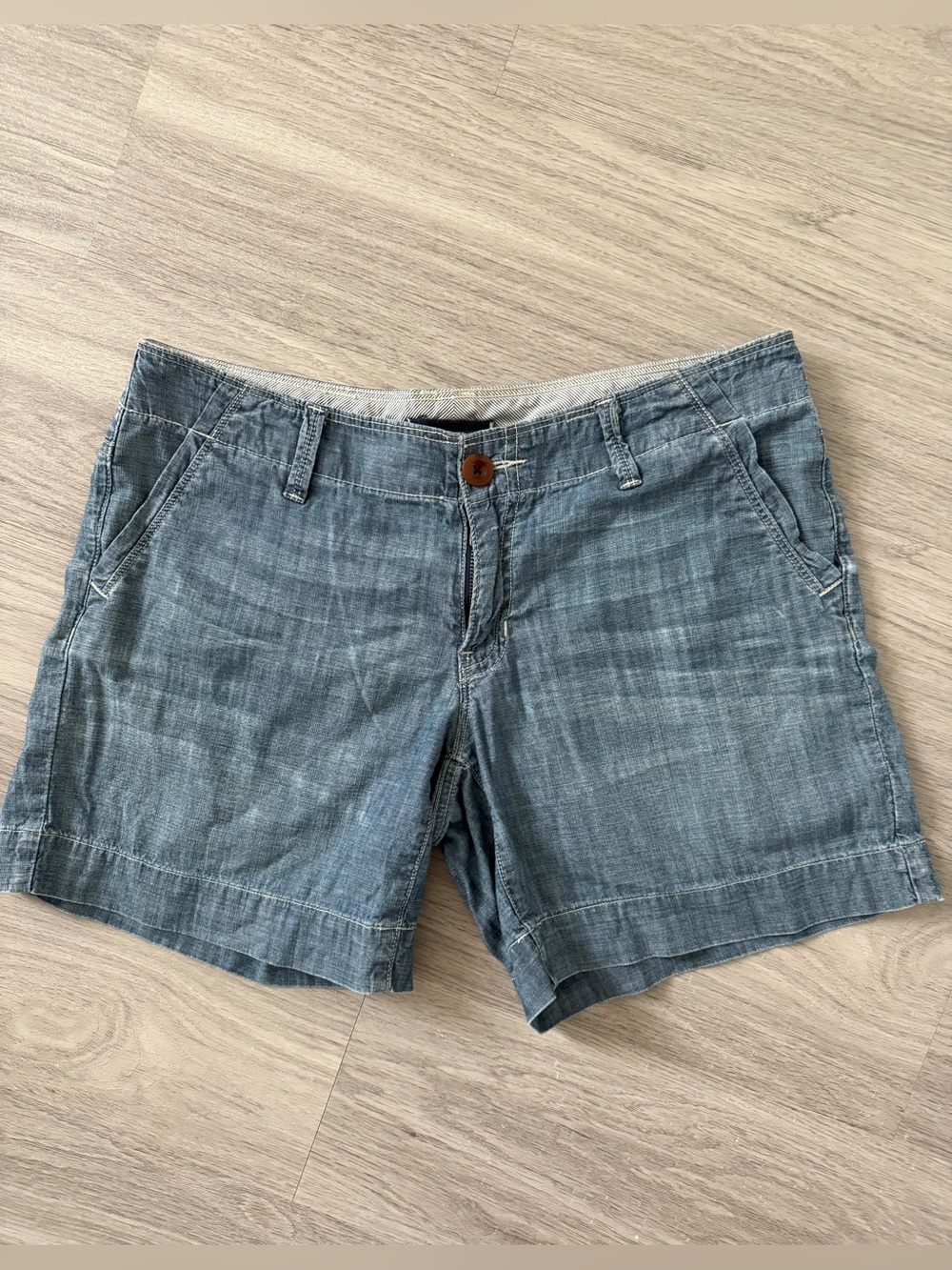 GAP Women's Denim-Style Shorts in Faded Blue, Size 8